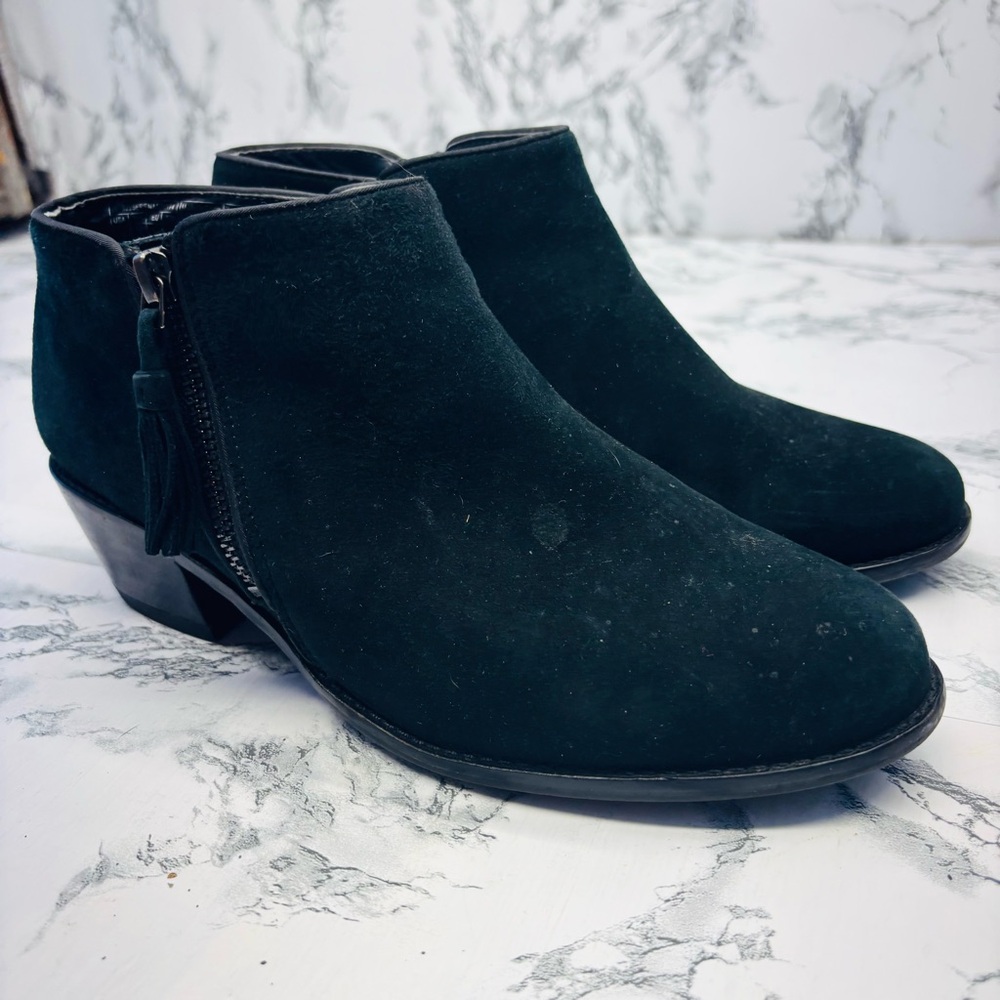 Vionic Black Suede Ankle Booties with Side Zip Tassel size 7